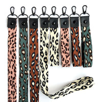 2019 new universal trend leopard personality mobile phone lanyard for iPhone6S 7 8P Xs max Xr